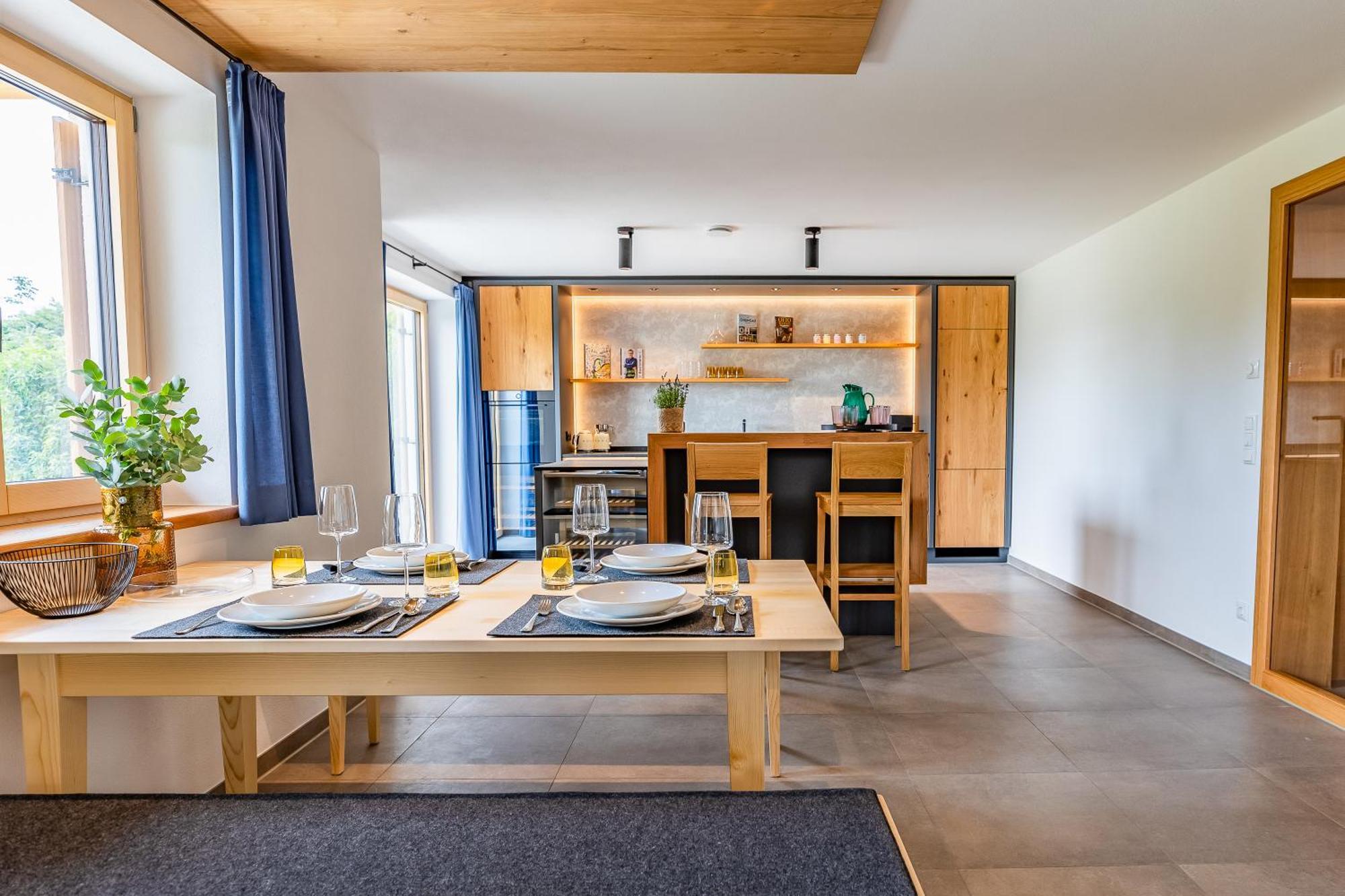 Graf Chiemo Suites - Direkt Am Chiemsee Mit Separatem Seezugang Chieming Extérieur photo