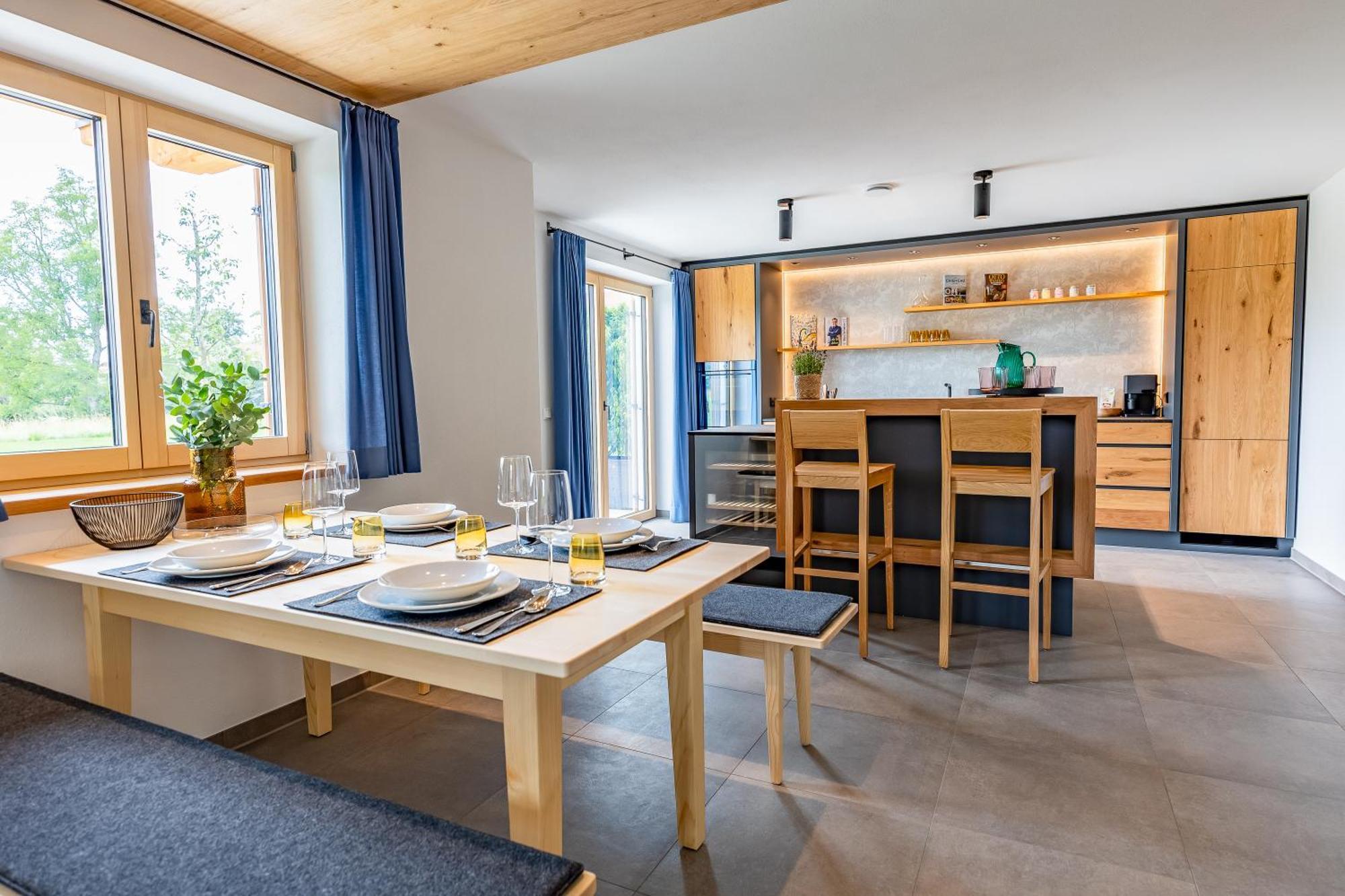 Graf Chiemo Suites - Direkt Am Chiemsee Mit Separatem Seezugang Chieming Extérieur photo